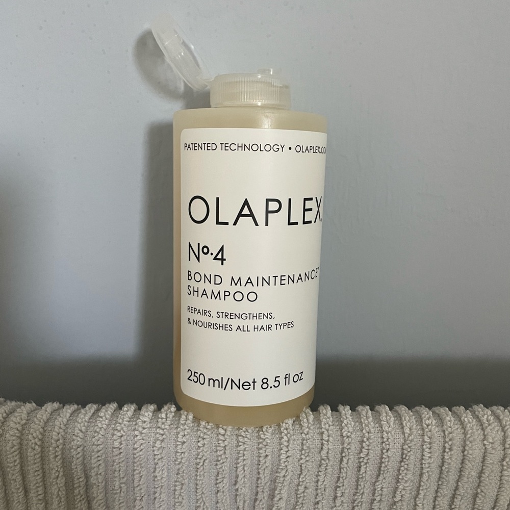 NEW Olaplex No. 4 Bond Maintenance Shampoo 8.5 oz